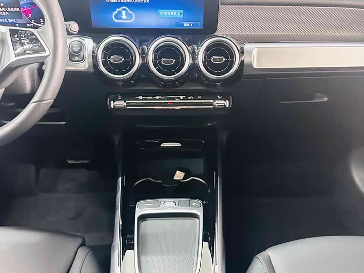 Mercedes-Benz GLB-Class 2024 2024款 GLB 200 动感型