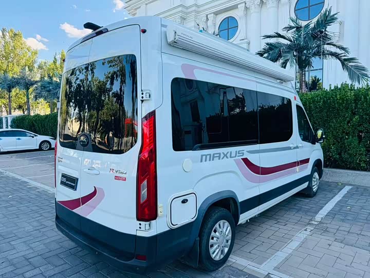 Maxus V90 RV 2021 2021款 2.0T旅行家V90自行式B型房车豪华版纵床