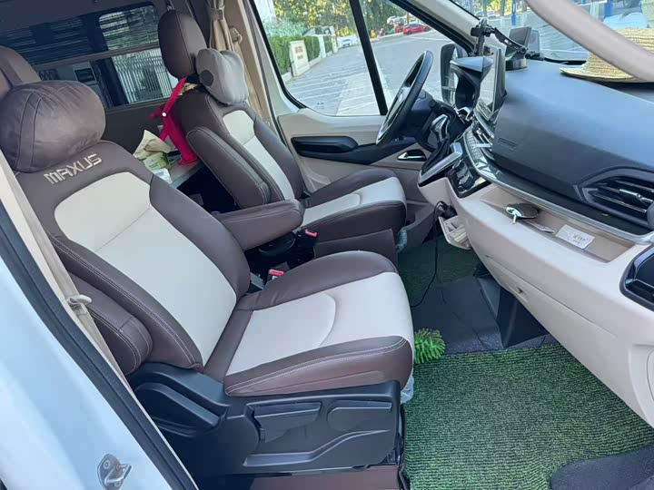 Maxus V90 RV 2021 2021款 2.0T旅行家V90自行式B型房车豪华版纵床