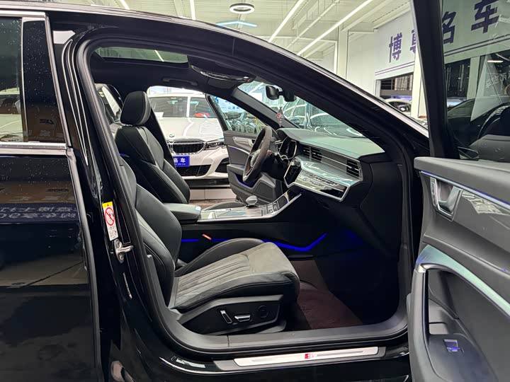 Audi A6L 2025 2025款 45 TFSI 臻选动感型