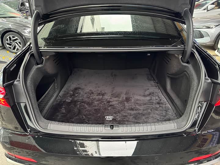 Audi A6L 2025 2025款 45 TFSI 臻选动感型