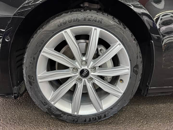 Audi A6L 2025 2025款 45 TFSI 臻选动感型