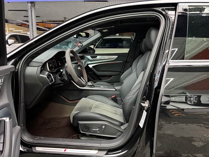 Audi A6L 2025 2025款 45 TFSI 臻选动感型