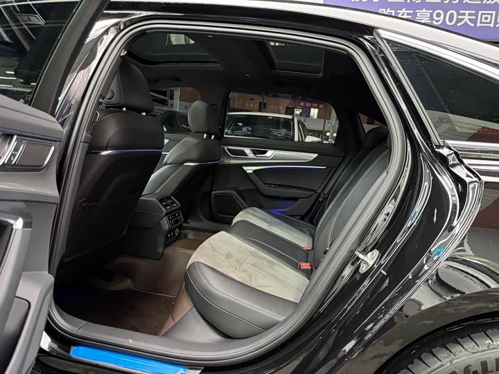 Audi A6L 2025 2025款 45 TFSI 臻选动感型