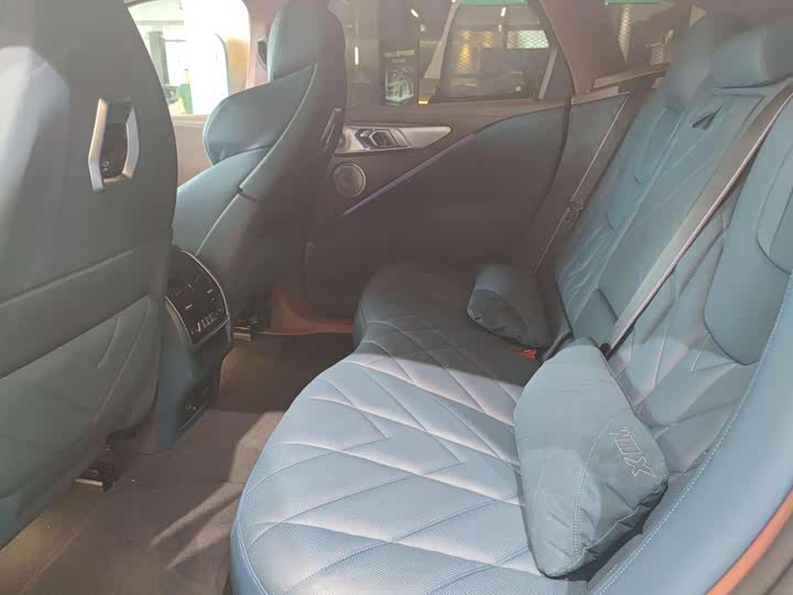 BMW XM 2023 2023款 基本型