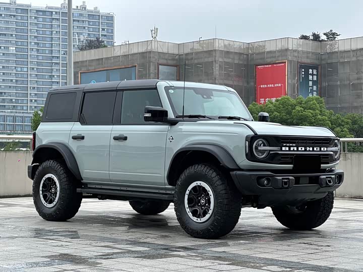 Ford Bronco 2024 2024款 2.3T 长滩大脚越野版