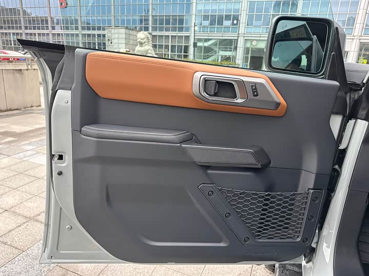 Ford Bronco 2024 2024款 2.3T 长滩大脚越野版