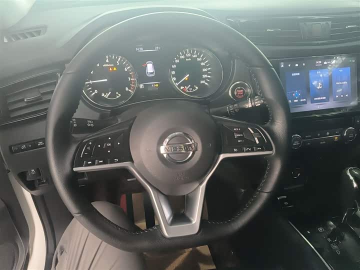 Nissan X-Trail 2023 2023款 经典 2.0L 两驱智联臻享版