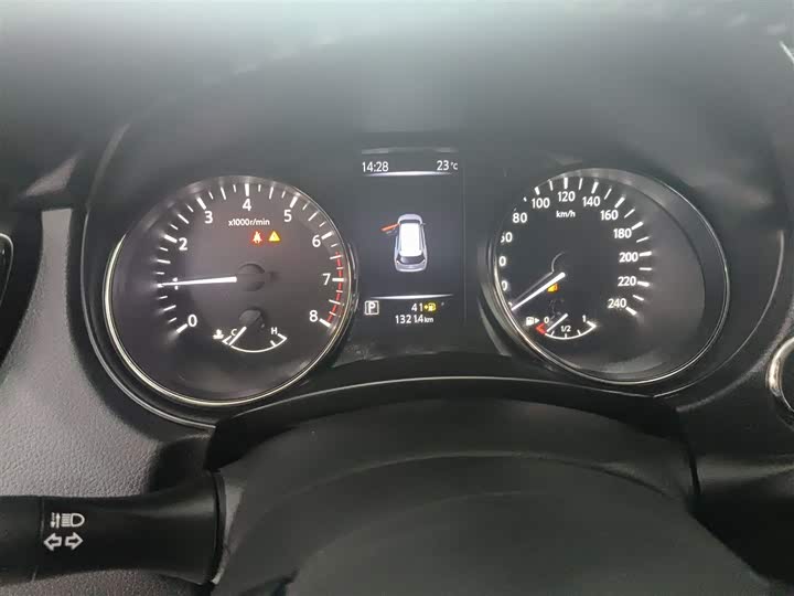 Nissan X-Trail 2023 2023款 经典 2.0L 两驱智联臻享版