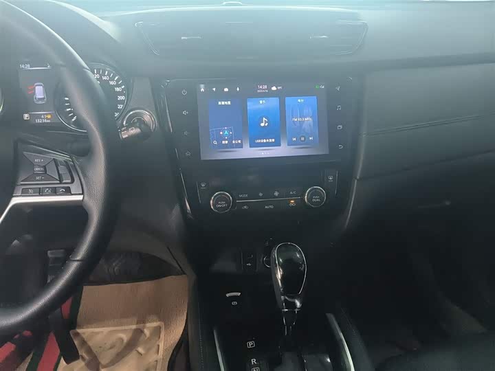 Nissan X-Trail 2023 2023款 经典 2.0L 两驱智联臻享版