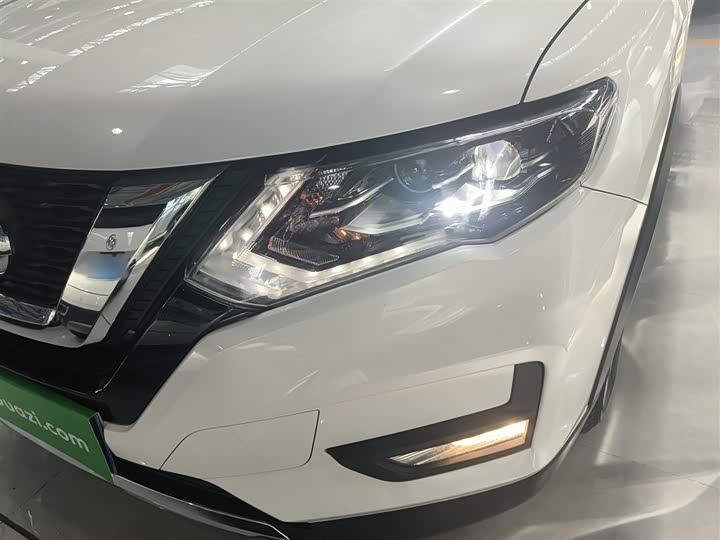 Nissan X-Trail 2023 2023款 经典 2.0L 两驱智联臻享版