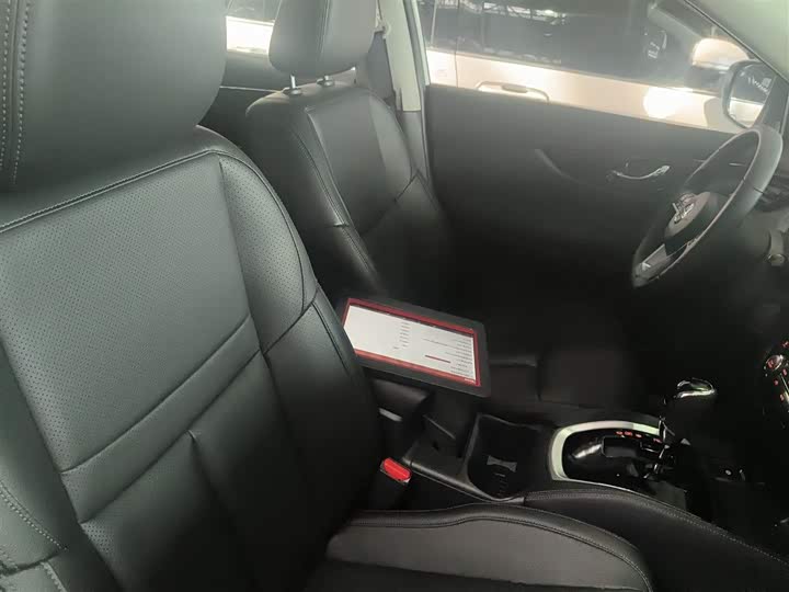 Nissan X-Trail 2023 2023款 经典 2.0L 两驱智联臻享版