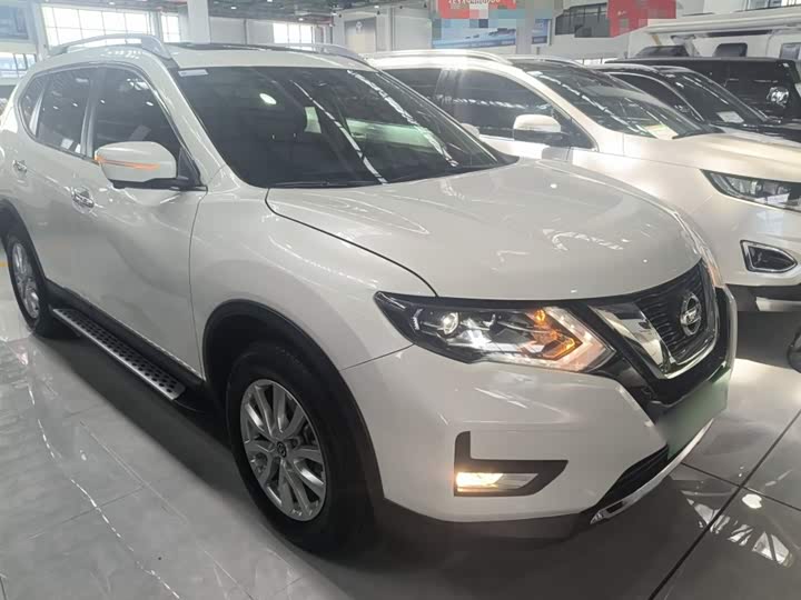 Nissan X-Trail 2023 2023款 经典 2.0L 两驱智联臻享版