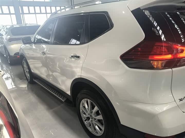 Nissan X-Trail 2023 2023款 经典 2.0L 两驱智联臻享版