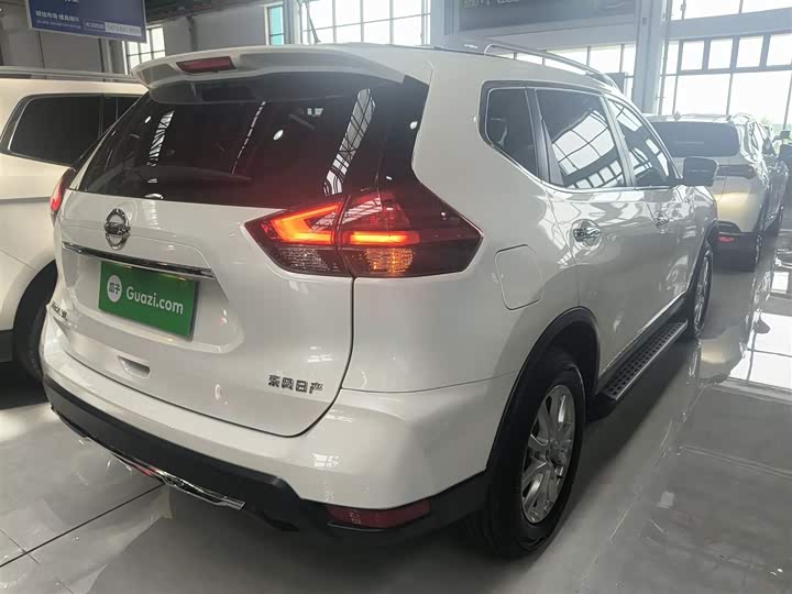 Nissan X-Trail 2023 2023款 经典 2.0L 两驱智联臻享版