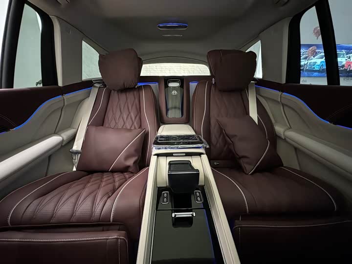 Mercedes-Benz GLS-Class 2025 2025款 GLS 450 4MATIC 动感型