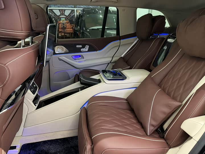 Mercedes-Benz GLS-Class 2025 2025款 GLS 450 4MATIC 动感型