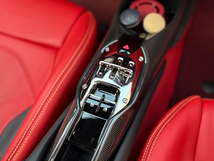 Ferrari 296 2021 2021款 3.0T V6 GTB