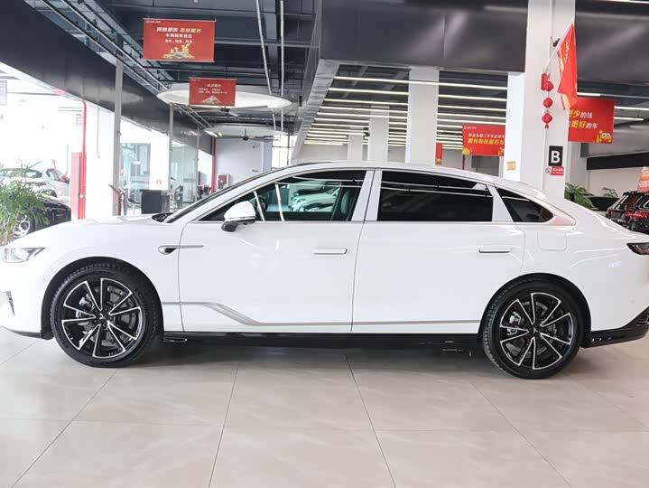 Voyah Passion 2024 2024款 PHEV 四驱超长续航旗舰版