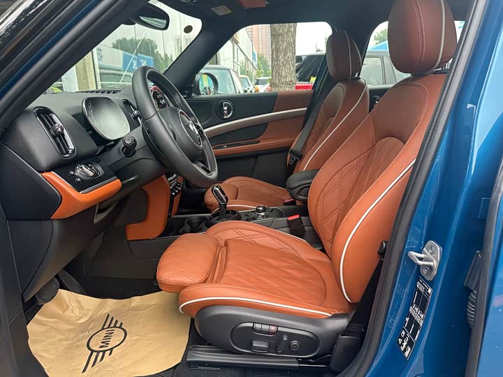 Mini Countryman 2023 2023款 2.0T COOPER S ALL4 鉴赏家