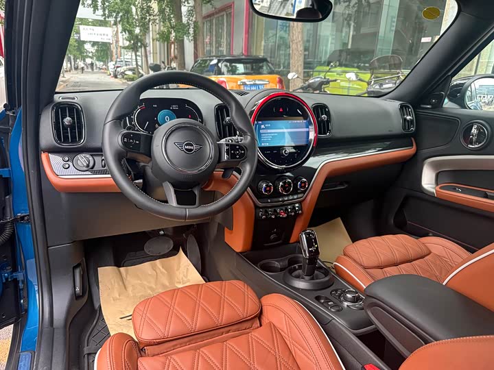 Mini Countryman 2023 2023款 2.0T COOPER S ALL4 鉴赏家