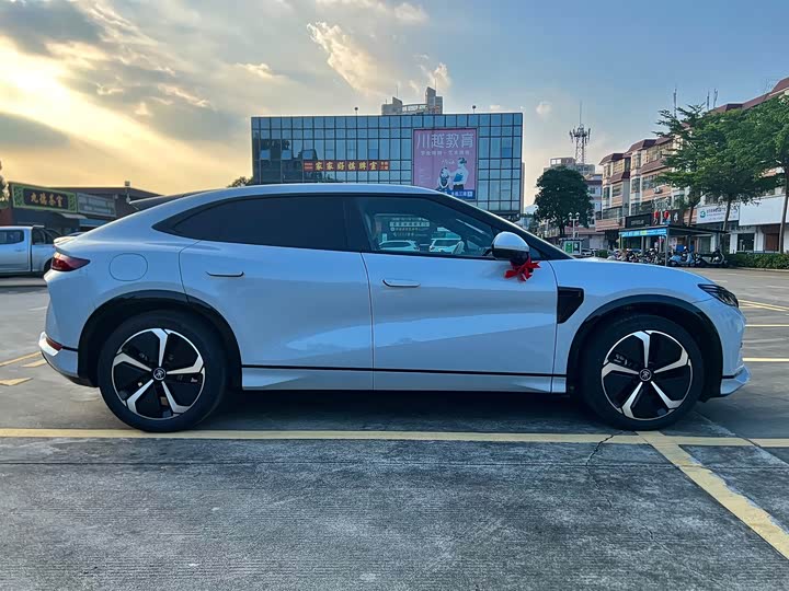 BYD Song L 2024 2024款 662km 卓越型