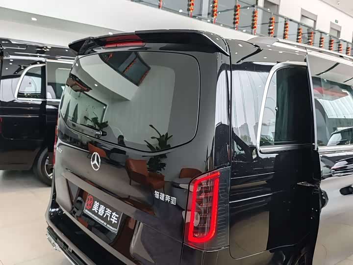 Mercedes-Benz Vito 2024 2024款 2.0T 精英版 7座