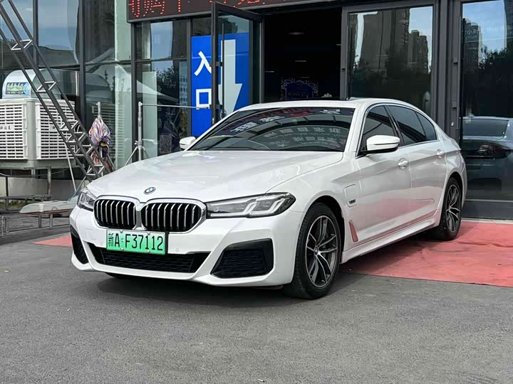 BMW 5 Series Hybrid 2022 2022款 改款 535Le M运动套装