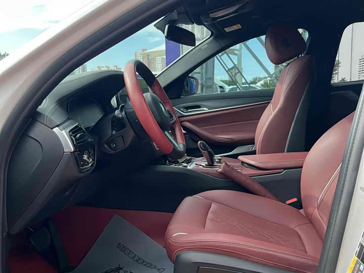 BMW 5 Series Hybrid 2022 2022款 改款 535Le M运动套装