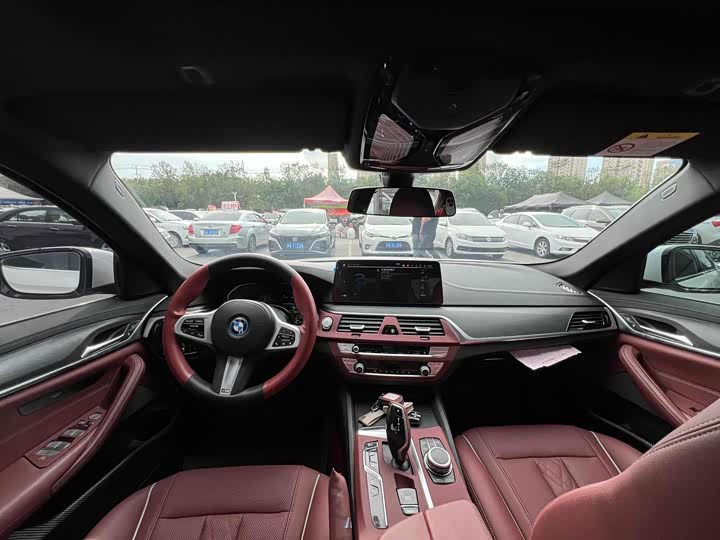 BMW 5 Series Hybrid 2022 2022款 改款 535Le M运动套装