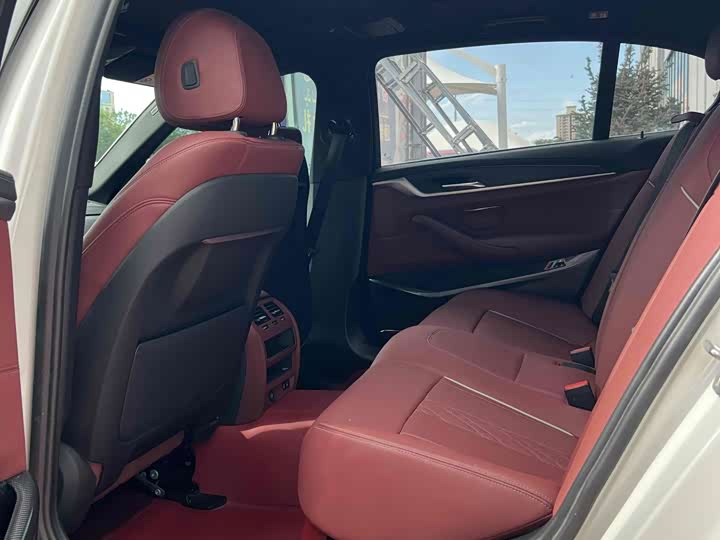 BMW 5 Series Hybrid 2022 2022款 改款 535Le M运动套装