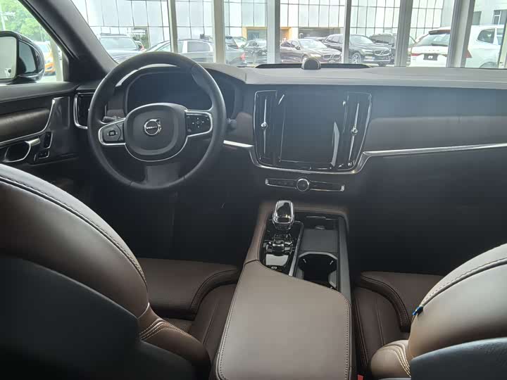 Volvo S90 2025 2025款 B5 智雅豪华版