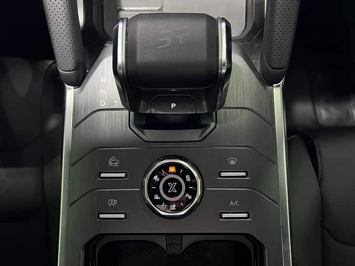 Jetour T2 2024 2024款 2.0T 四驱穿越PRO+娱乐版