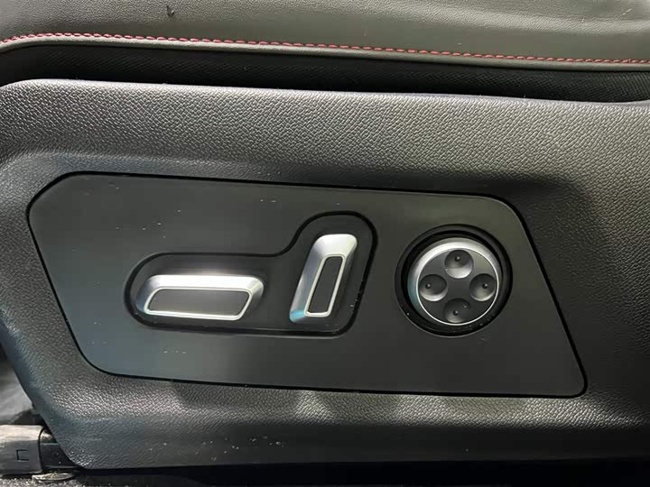 Jetour T2 2024 2024款 2.0T 四驱穿越PRO+娱乐版