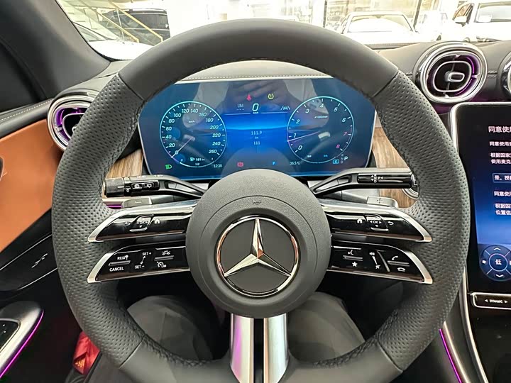 Mercedes-Benz GLC-Class 2025 2025款 GLC 300 L 4MATIC 动感型 5座