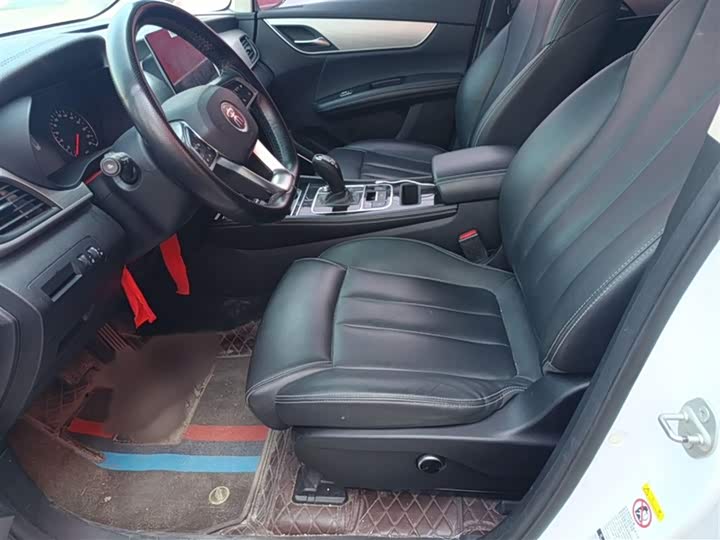 BYD Song Max 2021 2021款 升级版 1.5T 自动尊贵型 6座