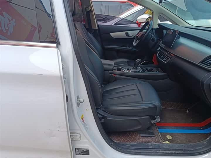 BYD Song Max 2021 2021款 升级版 1.5T 自动尊贵型 6座