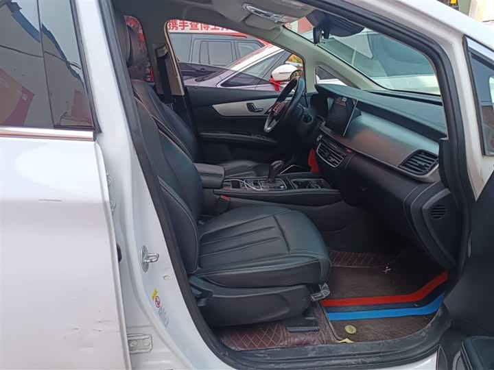 BYD Song Max 2021 2021款 升级版 1.5T 自动尊贵型 6座