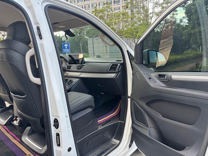 Maxus G20 2023 2023款 ES 2.0T 柴油手动超值版