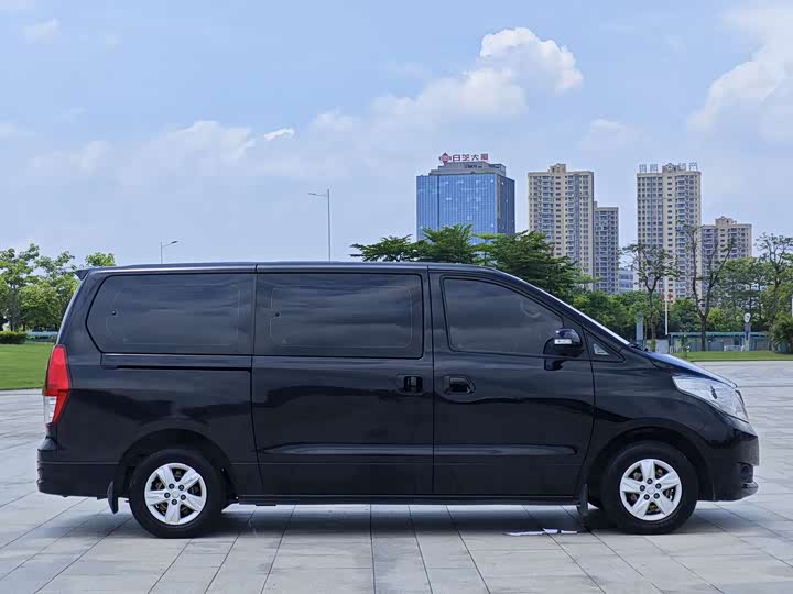 Dongfeng Forthing Lingzhi Plus 2021 2021款 2.0L 手动舒适型 7座