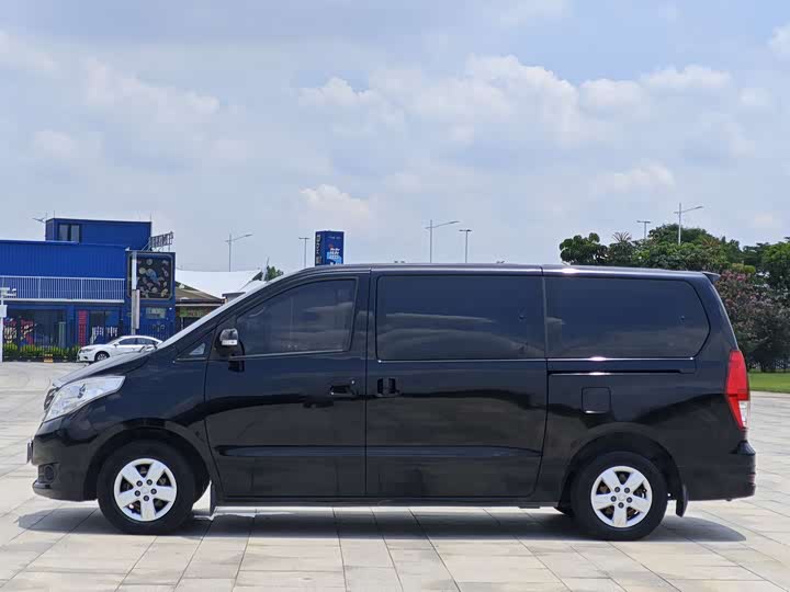 Dongfeng Forthing Lingzhi Plus 2021 2021款 2.0L 手动舒适型 7座