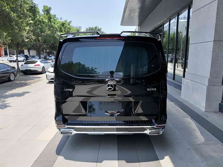Mercedes-Benz Vito 2024 2024款 2.0T 精英版 7座