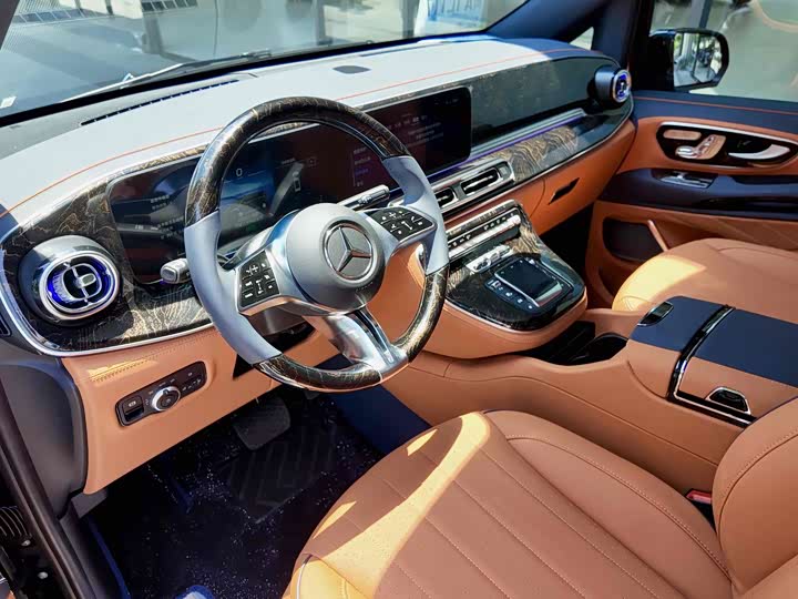 Mercedes-Benz Vito 2024 2024款 2.0T 精英版 7座