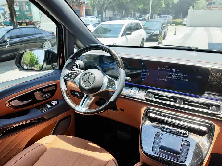 Mercedes-Benz Vito 2024 2024款 2.0T 精英版 7座