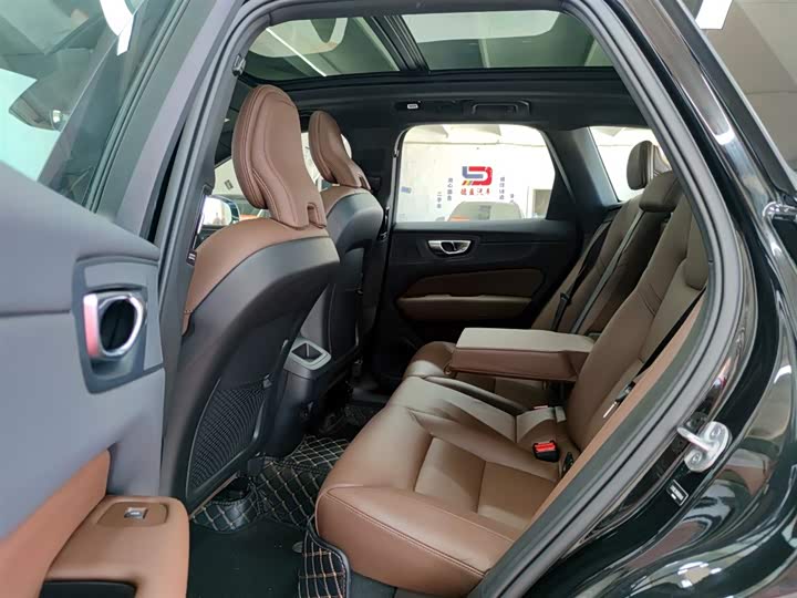 Volvo XC60 2025 2025款 B5 四驱智远豪华版