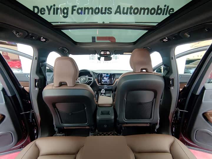 Volvo XC60 2025 2025款 B5 四驱智远豪华版