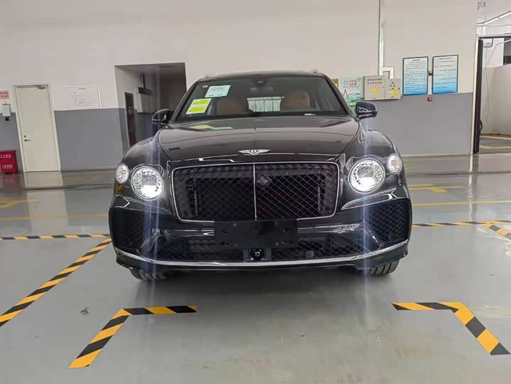 Bentley Bentayga 2024 2024款 4.0T V8 长轴距版