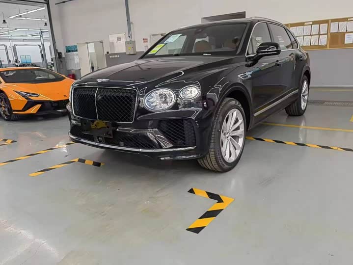 Bentley Bentayga 2024 2024款 4.0T V8 长轴距版