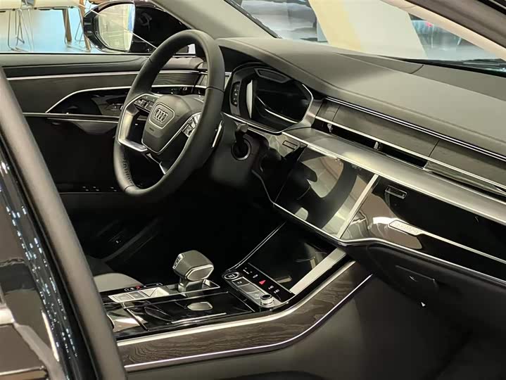 Audi A8 2025 2025款 A8L 45 TFSI quattro 豪华型