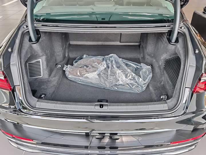 Audi A8 2025 2025款 A8L 45 TFSI quattro 豪华型